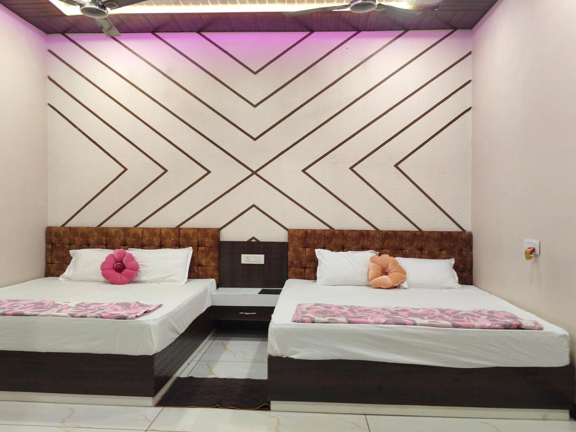 Anant Home Stay Ujjain Room photo